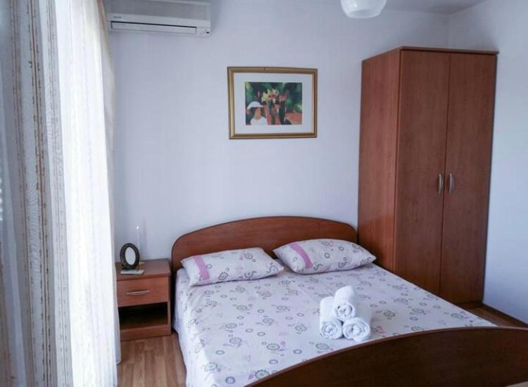 Apartmani Jovic Makarska Exterior foto